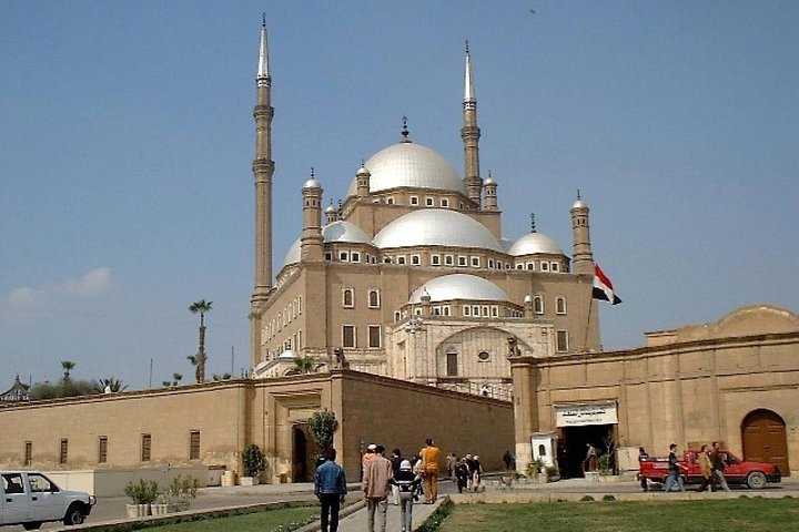 4 Days Tour of Cairo,Alexandria & Luxor with Domestic Flight ( All inclusive ) - Image 3