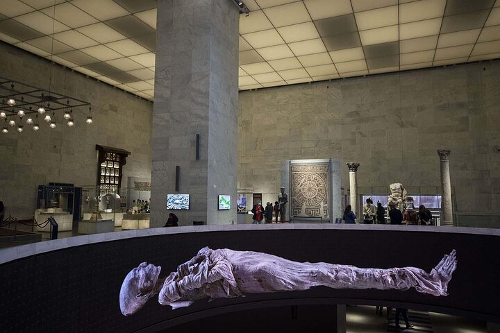 7-Hours Guided Tour to Giza Pyramids and Mummies Museum + Lunch - Image 3