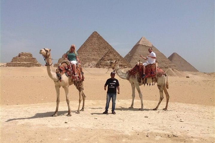 8Hour Tour of the Pyramids, Sphinx, Museum and including Camel Ride and Lunch  - Image 2