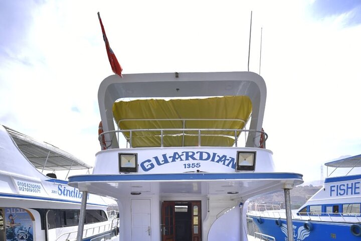 Ain Sokhna Red Sea Day Use Yacht from Cairo - Image 3