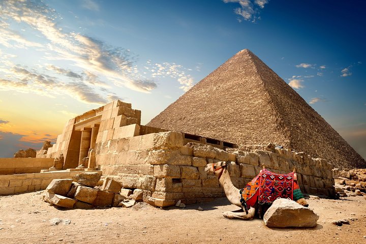 Cairo Stopover Tour to Giza Pyramids Egyptian Museum Citadel & Bazaar - Image 4
