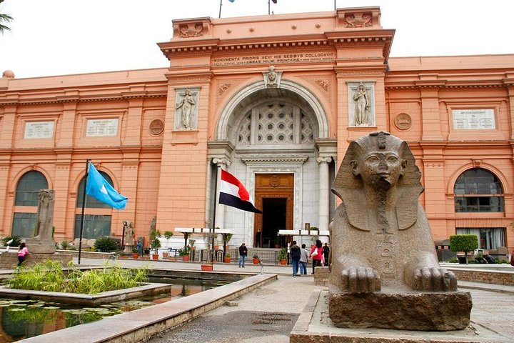 Day Tour to Egyptian Museum & Giza Pyramids  - Image 4