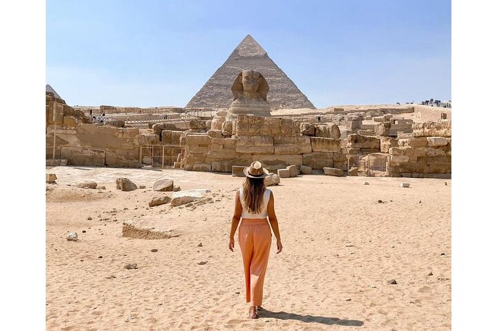 Day Tour to Giza pyramids & sphinx & saqqara and Memphis  - Image 3