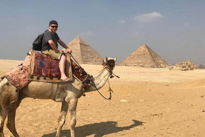 Giza Pyramids and Sphinx half day tour - Image 4
