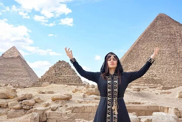 Giza Pyramids & Sphinx From Cairo Airport or Hotels - Private Guided Tour - Image 5