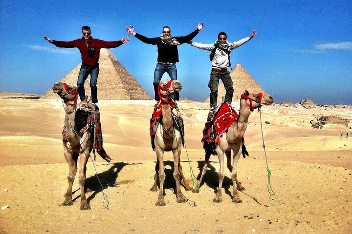 Guided Tour To The Pyramids, Khan Al Khalili Bazaar Including Tickets and Lunch - Image 3