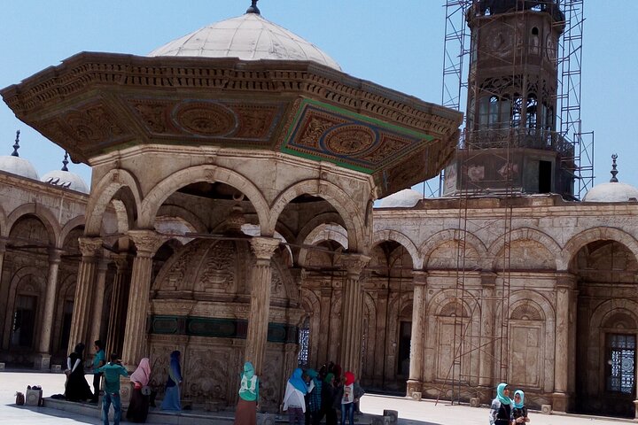 Holy Islamic and Coptic Cairo Private Day Tour - Image 4