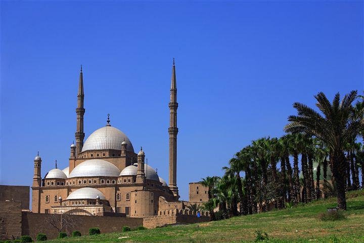 Layover Tour To Giza Pyramids & Egyptian Museum & Old Cairo from Cairo Airport - Image 2