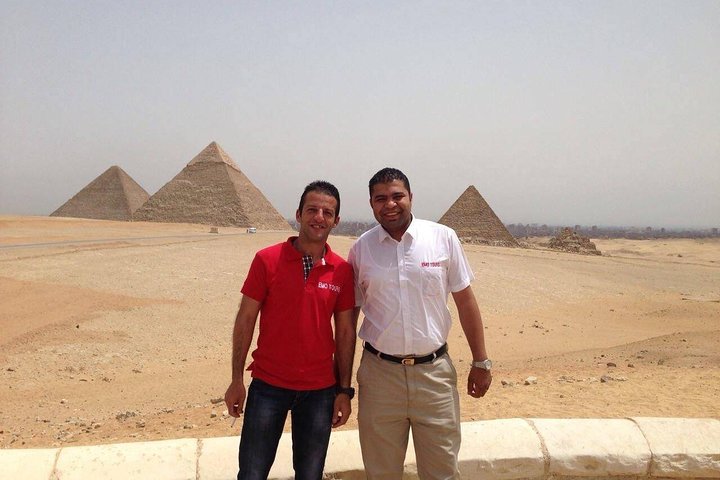 Layover Tour To Giza Pyramids & Egyptian Museum & Old Cairo from Cairo Airport - Image 4