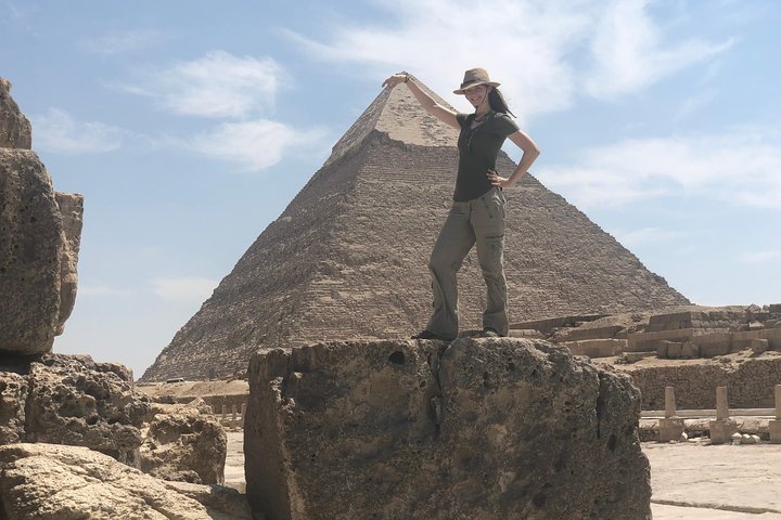 Low- Cost Guiding Tour to Pyramids of Giza & Sphinx - Image 2