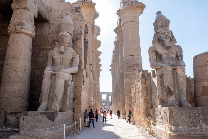 Private 10 Nights Cairo, Nile Cruise & Hurghada by Train - Image 1