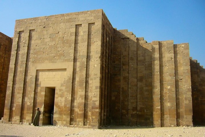 Private Dahshur and Memphis and Saqqara Day Tour from Cairo with Private Tour Guide - Image 1