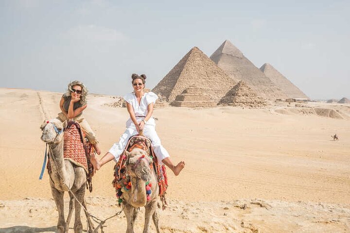 Private Day Tour to Giza Pyramids, Sphinx & Saqqara + Luxury Nile Dinner Cruise - Image 2