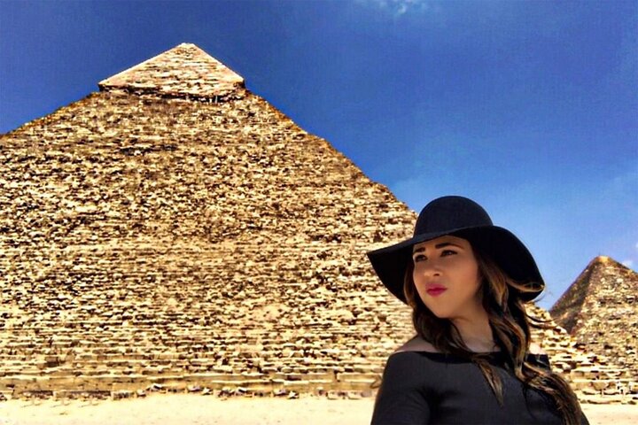 Private Full-day tour Giza pyramids,Egyptian Museum,Bazaar,Camel ride lunch  - Image 2