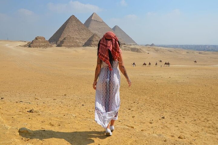 Private Guided Half-Day Tour to Giza Pyramids and Sphinx + Lunch - Image 2