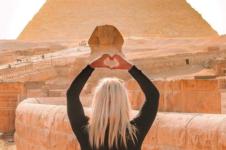 Private Half day tour to Giza Pyramids & Sphinx From Giza & Cairo - Image 1