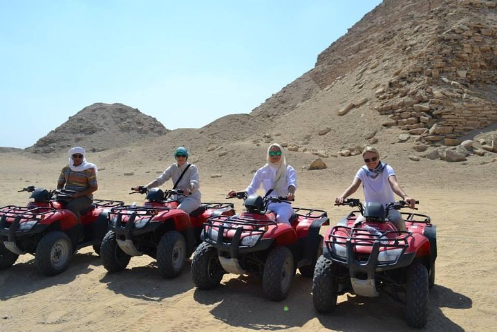 Private Pyramids, Saqqara and Memphis full day tour - Image 3