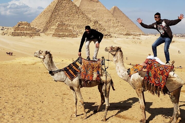 Private Tour To The Great Giza And Saqqra Pyramids with Private Tour Guide - Image 4