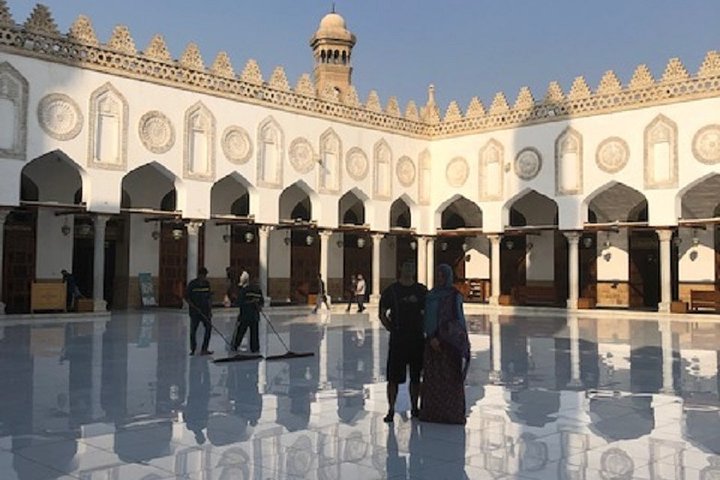 Sightseeing Private Full-Day Tour Visiting Coptic and Islamic Cairo with Lunch  - Image 1