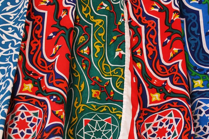 Souvenir Shopping Tour - Image 2