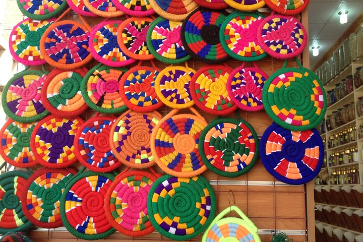 Souvenir Shopping Tour - Image 3