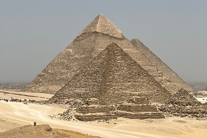 Stopover Tour of Cairo,Pyramids ,Egyptian museum,Khan El Khalili Bazzar - Image 5
