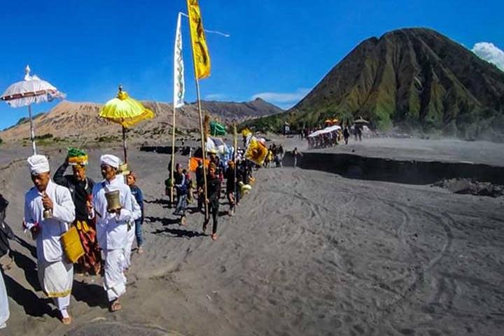 Explore Bromo with Luxurious Jiwa Jawa Hotel - start Surabaya // 2 days 1 night - Image 5