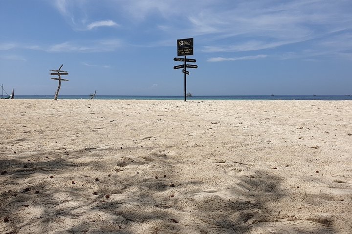 Explore Gili Labak island for Snorkeling depart from Surabaya Or Madura island - Image 5