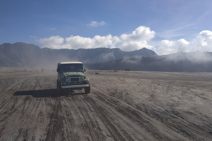 Mt. Bromo Sunrise with Madakaripura Waterfall From Surabaya : Best One Day Tour - Image 3