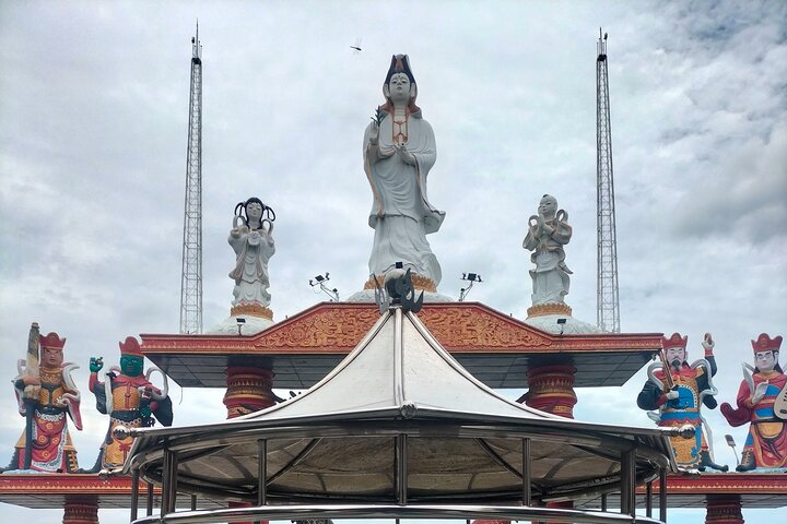 Private Day Tour Surabaya Historiculture - Image 2