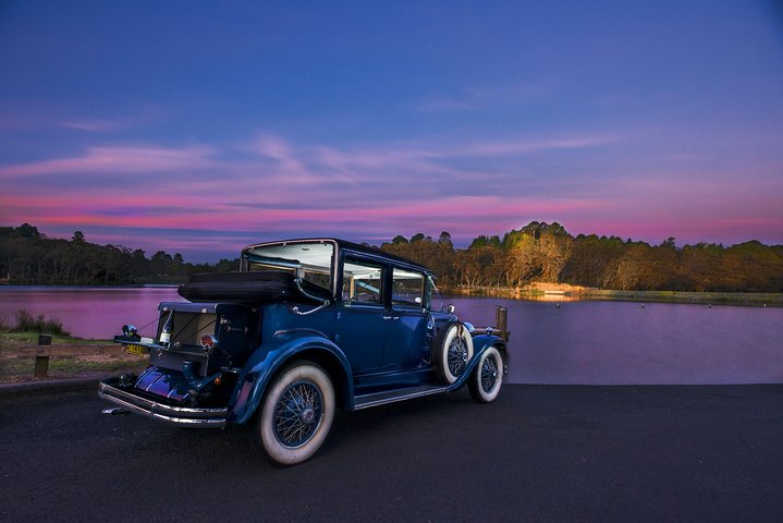 Blue Mountains Vintage Cadillac Tour with Local Guide - Image 2