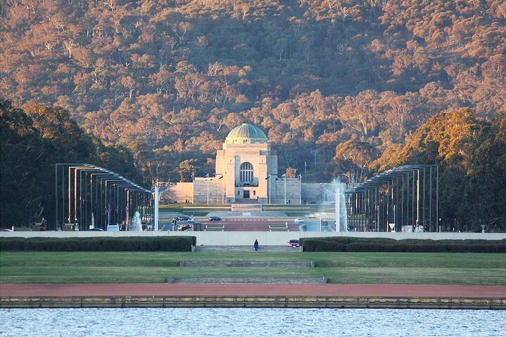 Canberra Private Sightseeing Tours from Sydney - Image 2