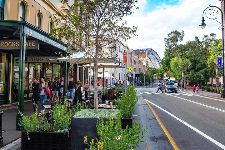 Experience the Real Sydney with our Signature Tour - Image 2