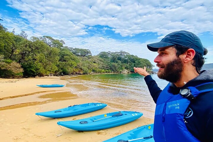 Guided Kayak Tour of Manly Cove Beaches - Image 5