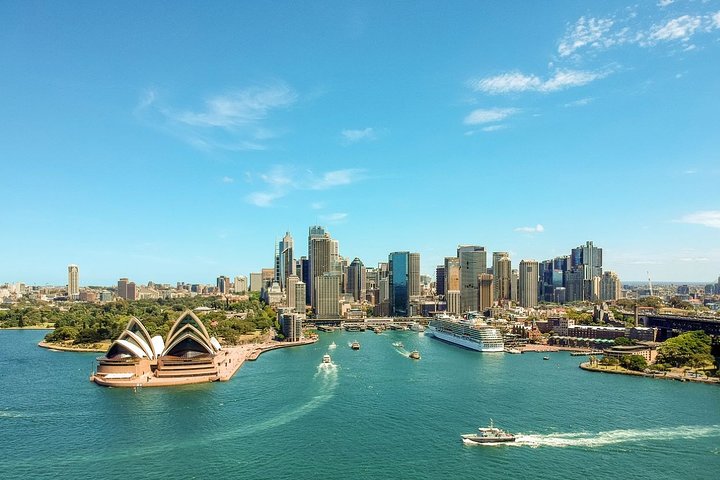 Private Sydney City Customized Tour - Image 1