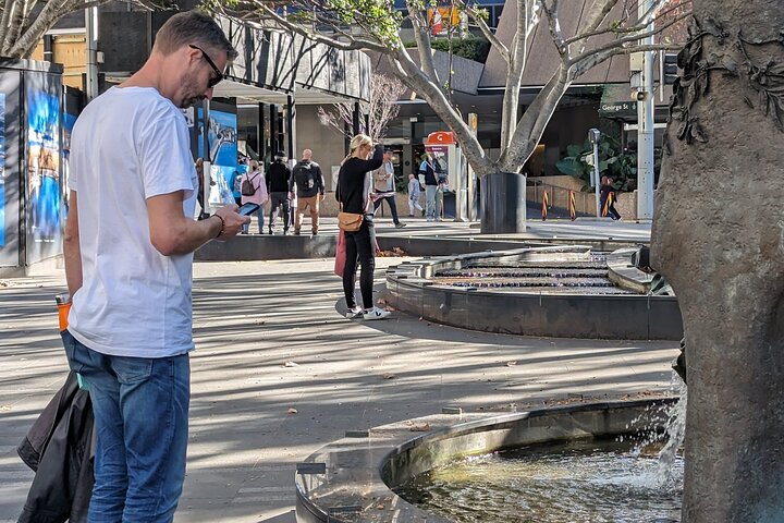 Sydney Highlights Walking Tour and Outdoor Escape-room - Image 4