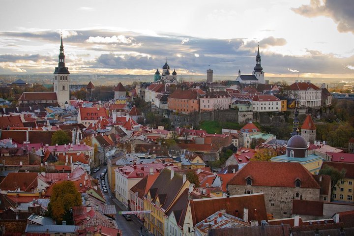 3-Hour Private Tour of Tallinn - Image 1