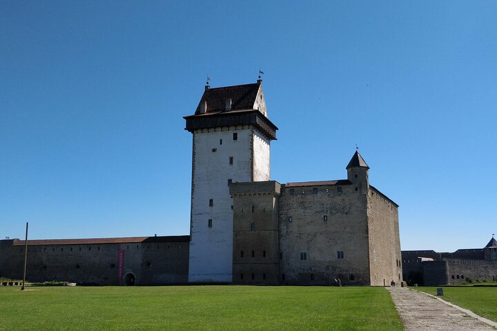 Go East – Private 1 Day Trip to Russian Border - Image 3