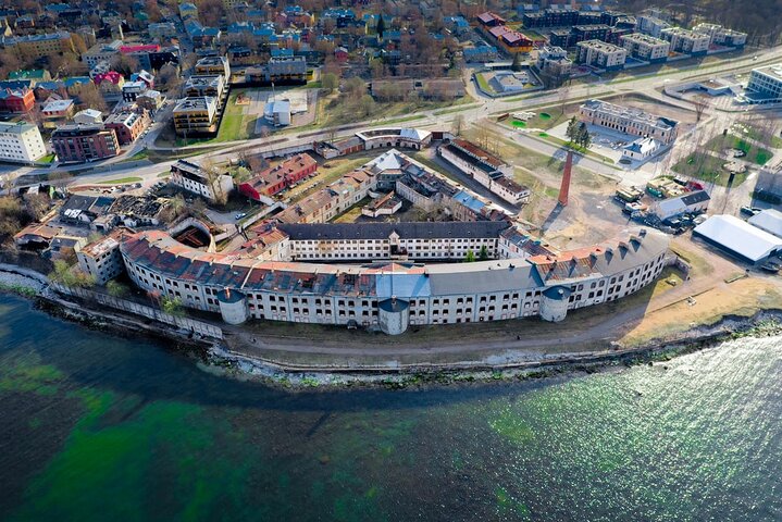 Half-Day Private Guided Sightseeing Tour of Tallinn - Image 3