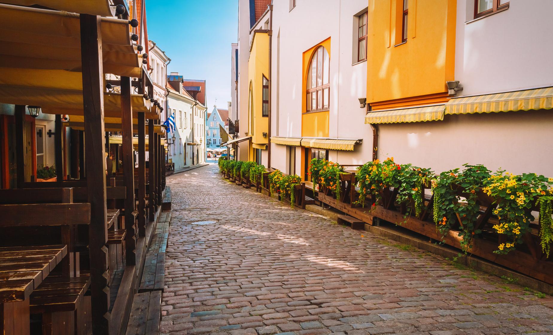 Old Tallinn on Foot - Image 1