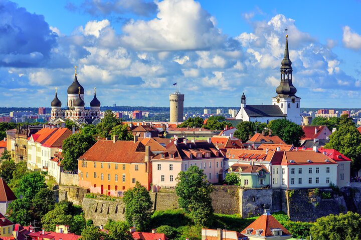 Private Guided Tour Highlights of Tallinn  - Image 4