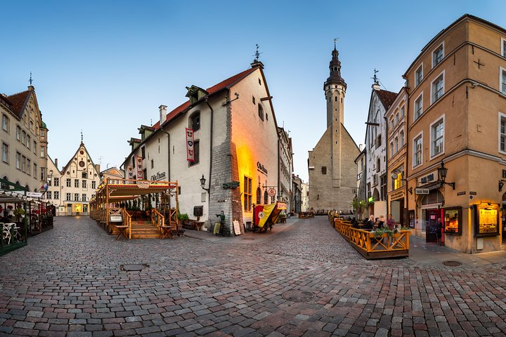 Private Medieval Tallinn Tour with Kadriorg-Pirita Seashore - Image 5