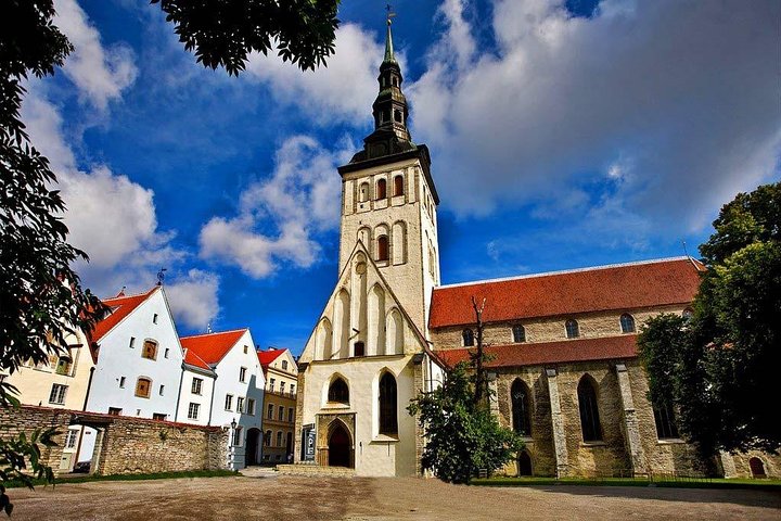 Private Shore Excursion: Walking Tour of Tallinn's old town - Image 1