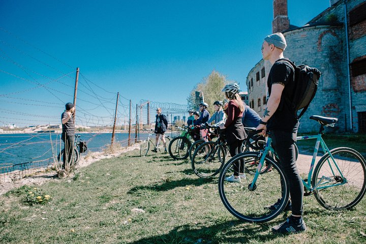 Tallinn Private Bike Tour - Image 3