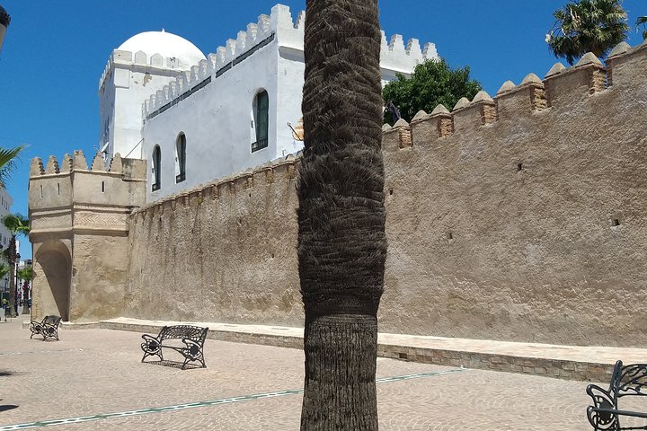 Best of Tangier, 2 days tour to Chefchaouen & Tetouan - Image 5