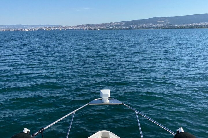 Explore Thessaloniki's History from the Seaside - Image 4