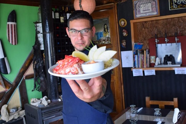 Gastronomic Experience with King Crab and Lunch in Puerto Almanza from Ushuaia - Image 1
