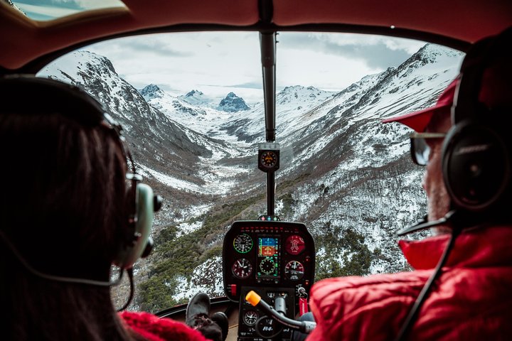 Overflight and crossing the Andes by helicopter - A15 - Image 3