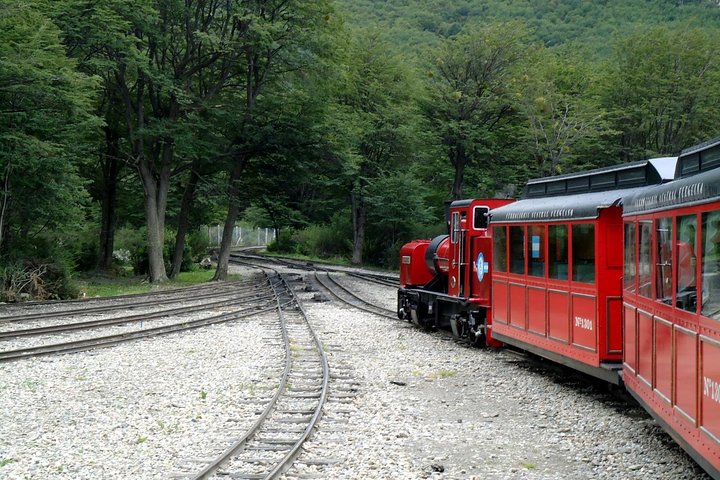 Tierra del Fuego and Beagle Channel Combo Tour by Train and Boat - Image 2