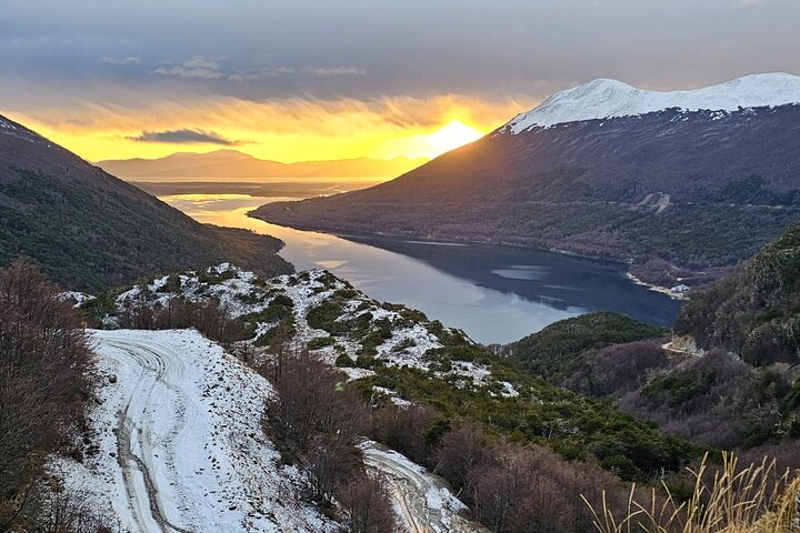 Tolhuin Natural and Gastronomic Circuit in 4x4 from Ushuaia - Image 1